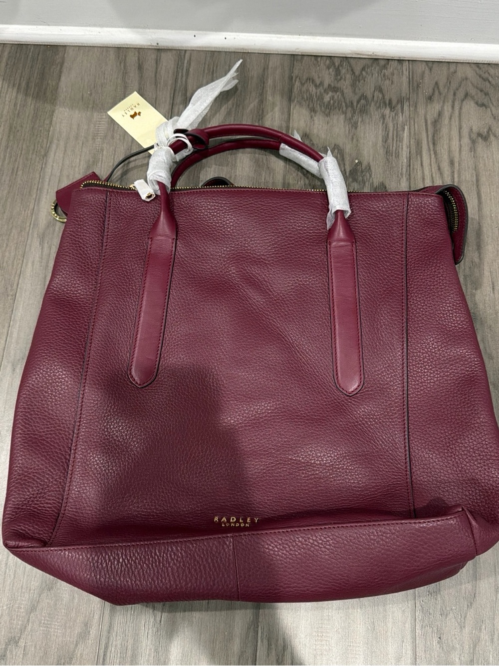 RADLEY LONDON Burgundy Pebbled Leather Tote